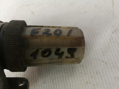 Rankinė kuro užpumpavimo pompelė su filtru