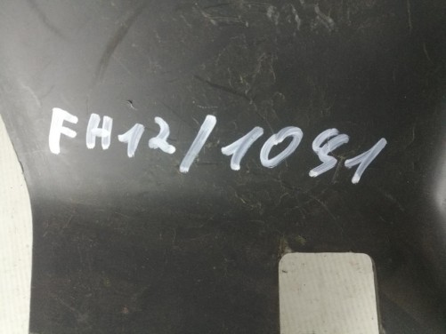 Panelės apdaila prie pedalų