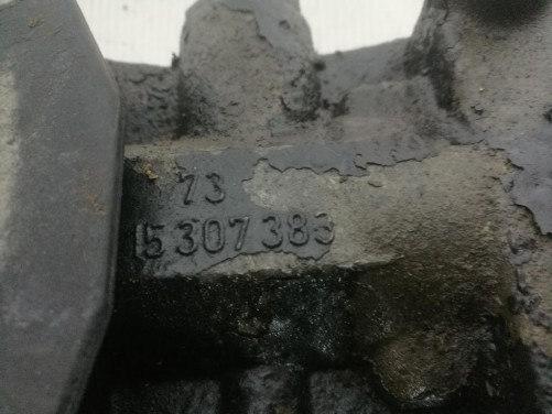 Pavarų perjungimo mechanizmas ZF
