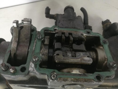 Pavarų perjungimo mechanizmas ZF