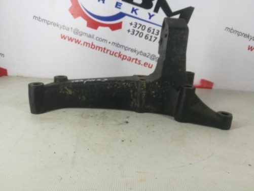 Kronšteinas variklio galas kairė