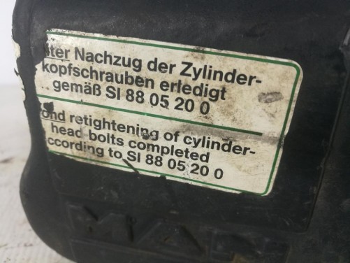 Variklio galvutės dangtelis
