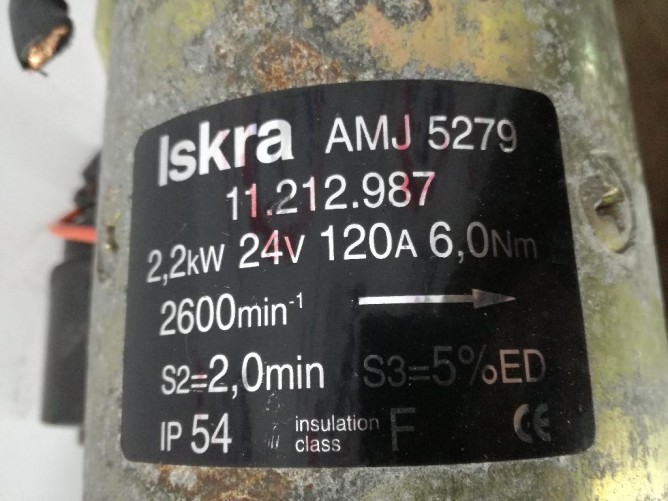Elektrinis-hidraulinis siurblys su baku liftui