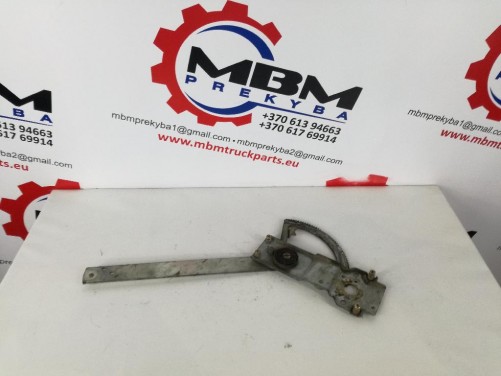 Lango pakėlimo mechanizmas