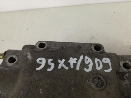 Pavarų perjungimo mechanizmas ZF