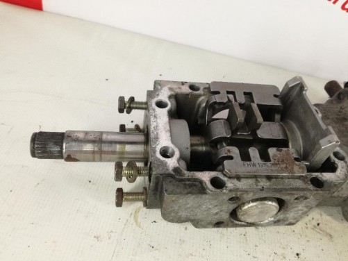 Pavarų perjungimo mechanizmas ZF